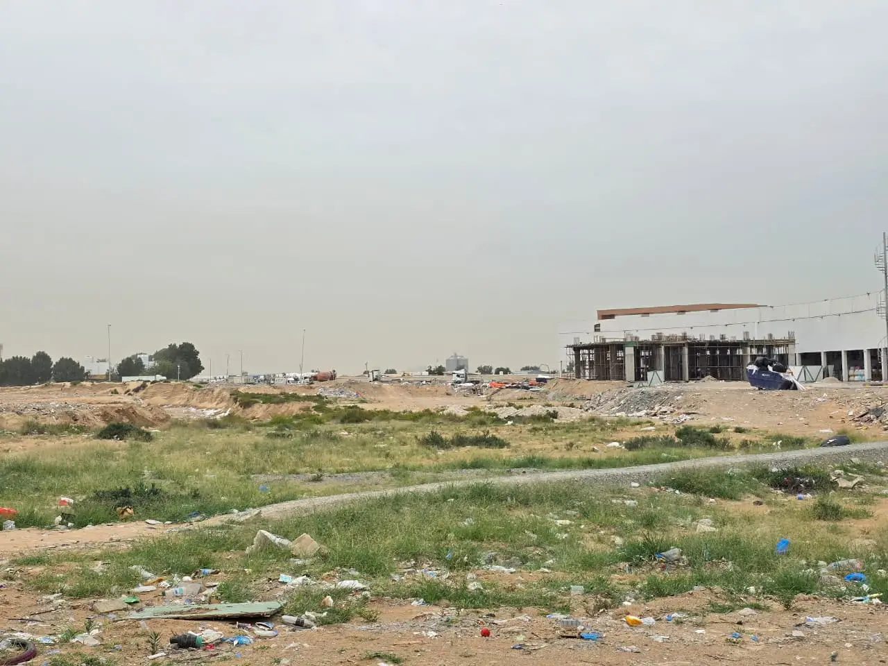 للبيع ارض سكنى تجارى منطقة الجرف الموقع مميز
