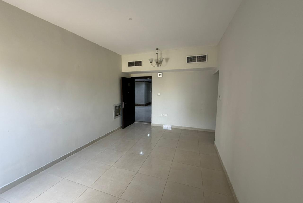 للايجار شقة مميزة غرفتين وصالة