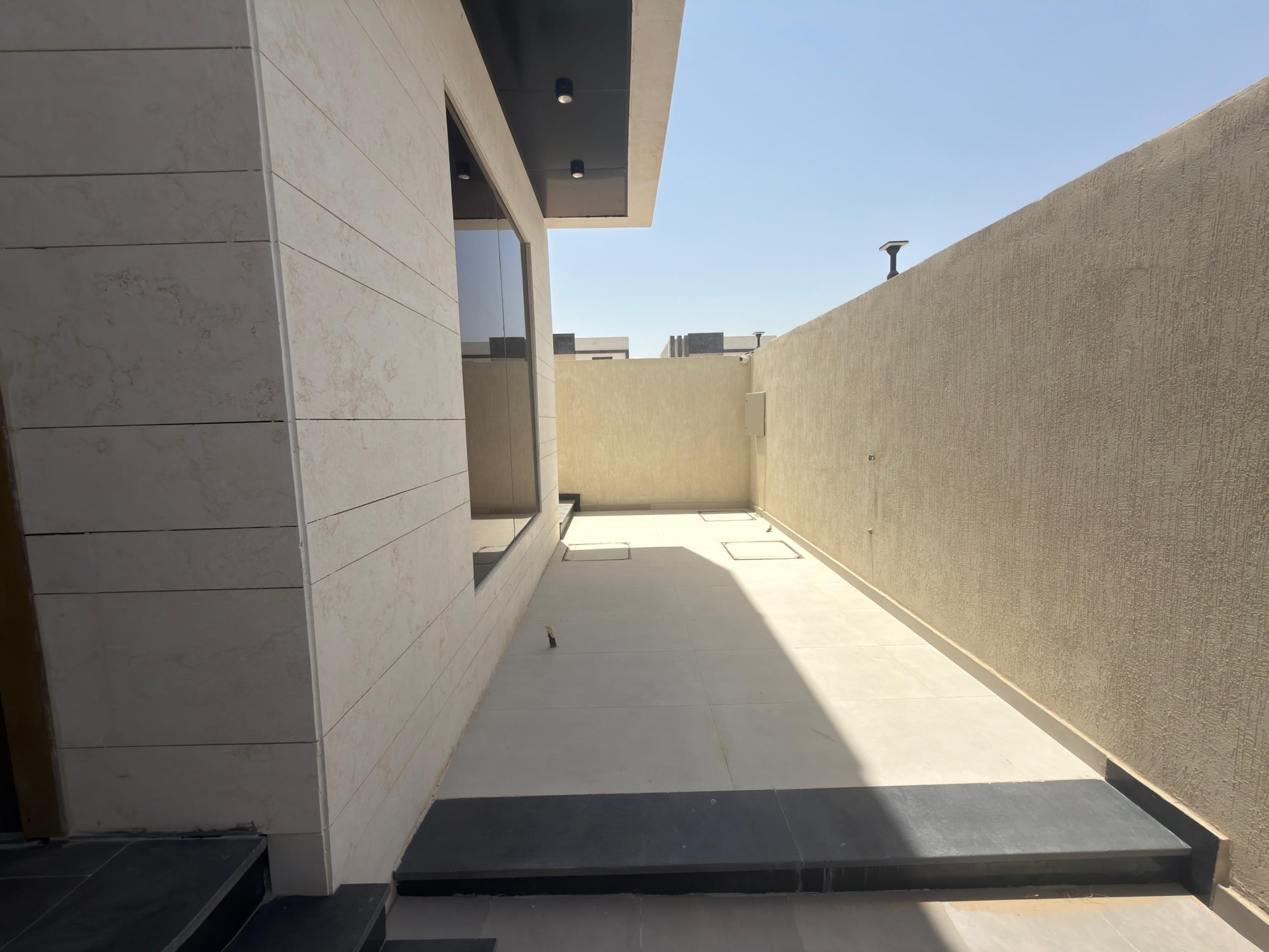 فيلا جديدة في الحليو تشطيب فاخر وسعر شامل الرسوم
